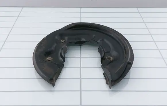 Volkswagen PASSAT B6 Rear brake disc plate dust cover 3C0615612G 3C0615612