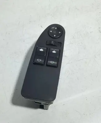 BMW 5 E39 Electric window control switch 8368967