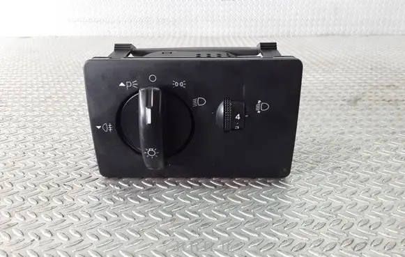 Ford Focus Light switch 4M5T13A024