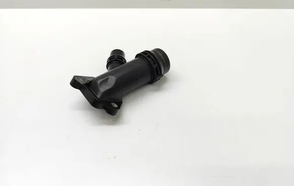 BMW 5 E60 E61 Engine coolant pipe/hose 2247744 11122247744