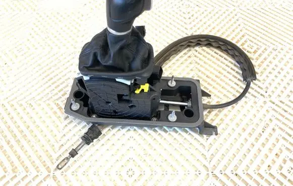 Volkswagen PASSAT B7 Gear shift rod 3AB713023A