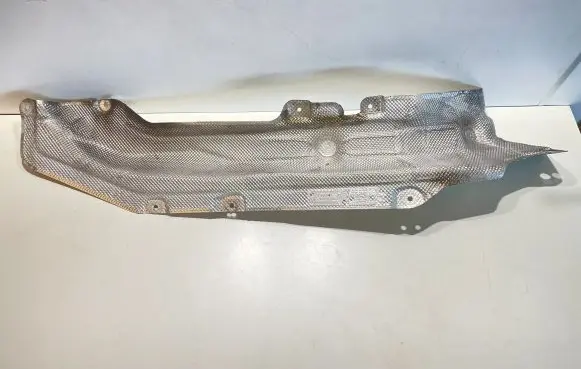 BMW 8 G15 Exhaust heat shield 7340211 511643