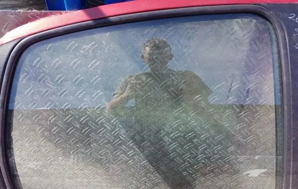 Citroen C3 Rear door window glass