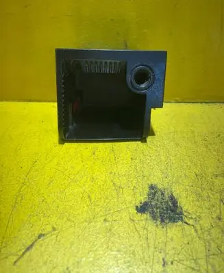 Volkswagen Polo IV 9N3 Car ashtray VW6Q0857309