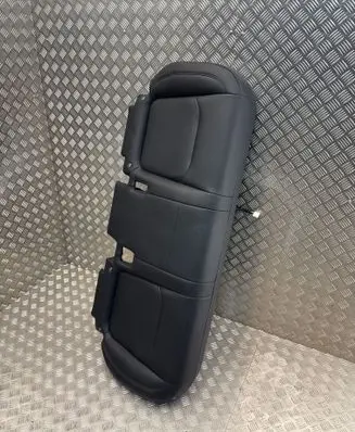 Tesla Model Y Rear seat 15531810 1602047
