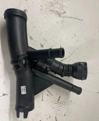 Coolant pipe/hose