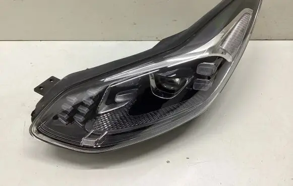 KIA Sportage Headlight/headlamp F192151610 92101F1510 F192101200