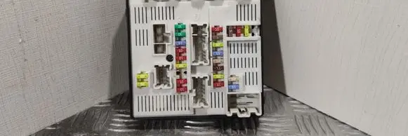 Renault Megane III Fuse box set 284B61871R