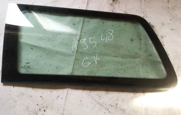 Ford Mondeo Mk III Rear side window as2