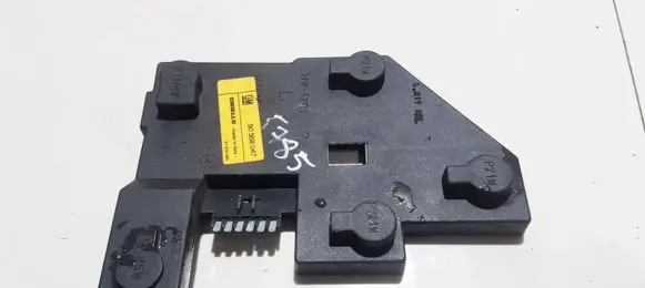 Opel Vectra B Tail light bulb cover holder 90568047