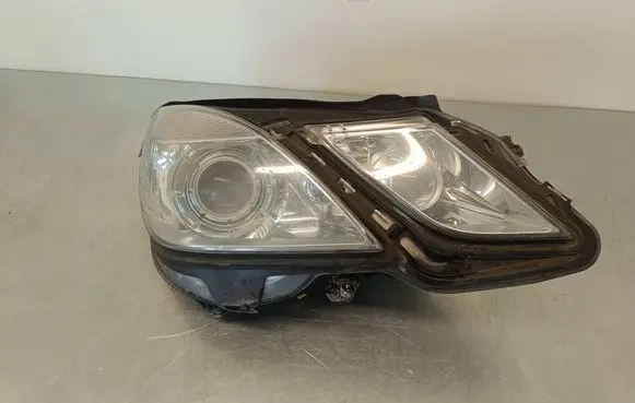 Mercedes-Benz E W212 Headlight/headlamp A2128205861 1ZT00970208 0097020800409212
