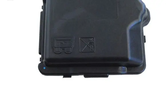 Peugeot 208 I Fuse box cover 9671924480