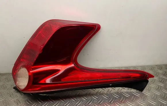 Nissan Juke I F15 Rear/tail lights 