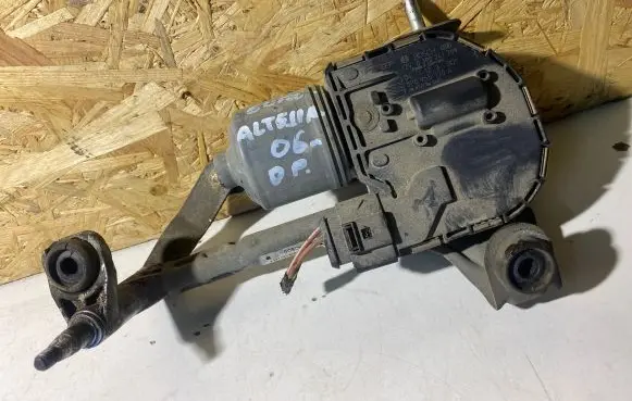Front wiper linkage