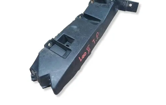 Seat Leon (1P) Bumper support mounting bracket corner 1P0807394A