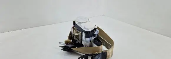 Audi A8 S8 D4 4H Front seatbelt 4H0857705A 34090185