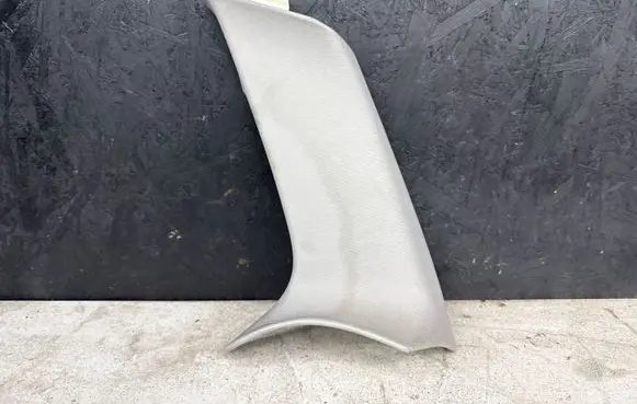 Mercedes-Benz C W204 (C) pillar trim A2046901625