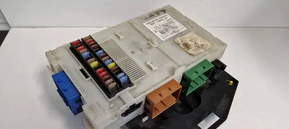 Ford Galaxy Fuse module 7G9T14A073DD LTQF01125TP 3659AF01125TP