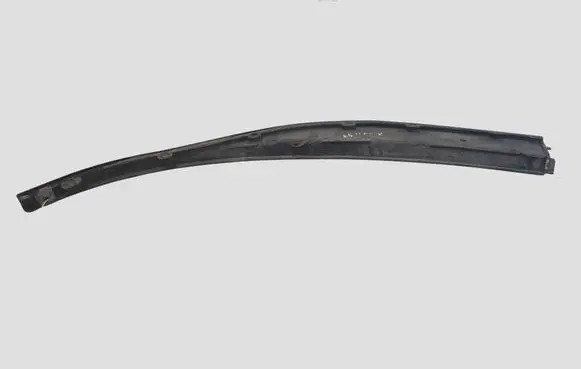 Opel Astra J Front bumper lip 13368683