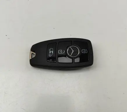 Mercedes-Benz Sprinter W907 W910 Ignition key/card A9079059506