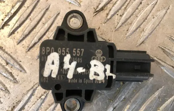 Audi A4 S4 B6 8E 8H Airbag deployment crash/impact sensor 8P0955557 70505