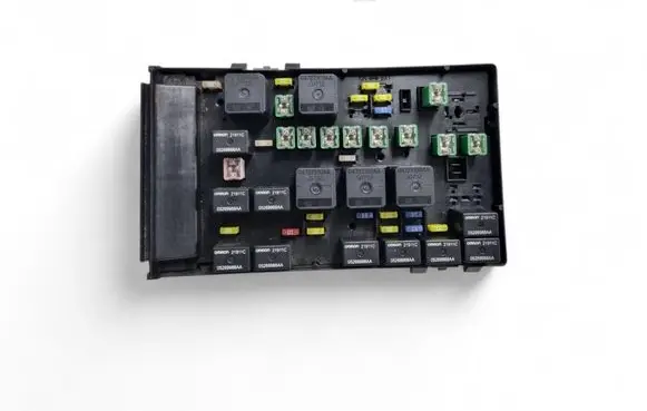 Chrysler Voyager Fuse module 04727458AC