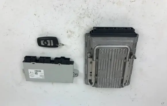 BMW 5 GT F07 Engine control unit/module 7604075 5WK93834 DMEMSD850