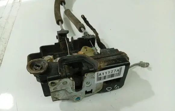 Chevrolet Captiva Rear door lock 