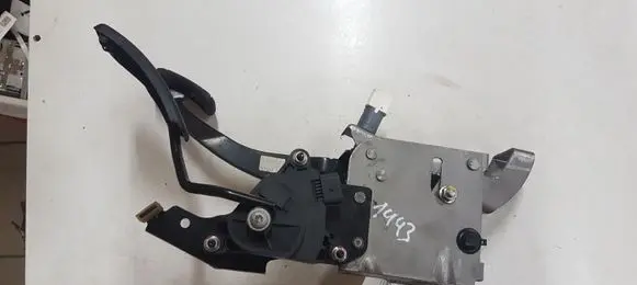 Renault Megane II Pedal assembly 8200153270 8200168238B 180407
