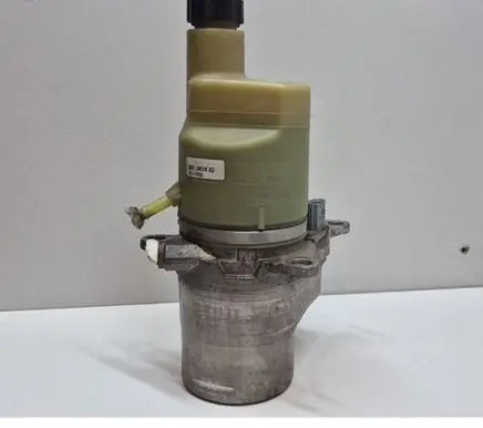 Volvo V50 Power steering pump 30741955 5N513K514AD