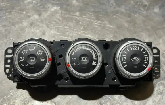 Citroen C-Crosser Climate control unit 8631A420