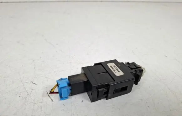 Volvo V70 Brake pedal sensor switch 8622064