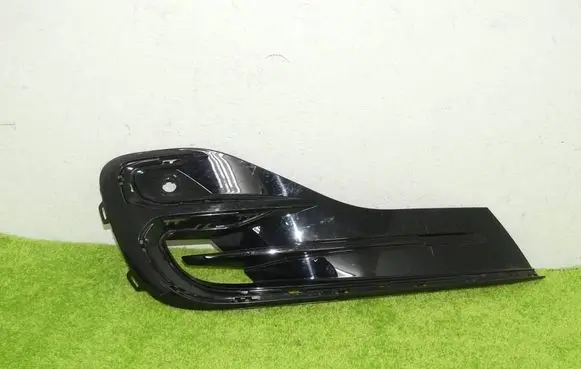 Ford Focus Front bumper lower grill NX7B-15A298-E