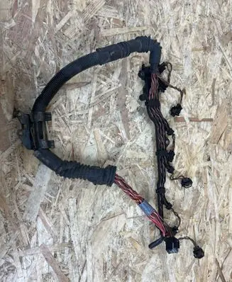 BMW 5 E39 Fuel injector wires 2249419