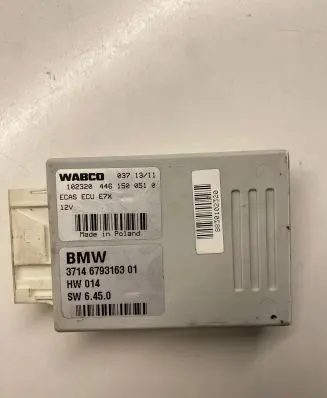 BMW X5 E70 Air suspension control unit module (rear) 6793163 4461500510