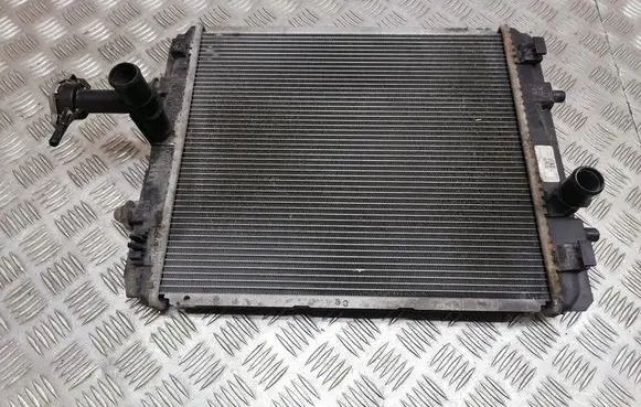 Toyota Aygo AB10 Coolant radiator CZ422173