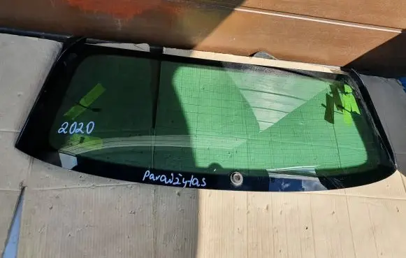 Skoda Kodiaq Rear windscreen/windshield window 565845049C