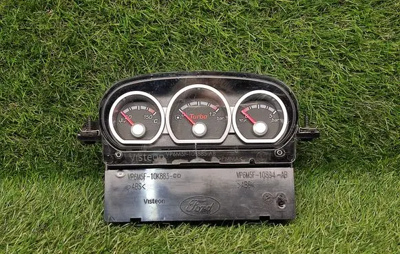 Ford Focus Speedometer (instrument cluster) VP6M5F10894AB VP6M5F10K883CD