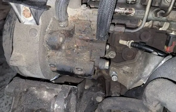 Citroen Xantia Fuel injection high pressure pump 0445010010