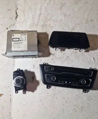BMW 3 F30 F35 F31 CD/DVD changer 6582928669903 9292247026 9226784