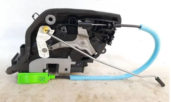 BMW 2 F46 Rear door lock 7281939 51227281939