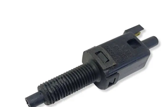 Audi A6 S6 C4 4A Brake pedal sensor switch 811907343B