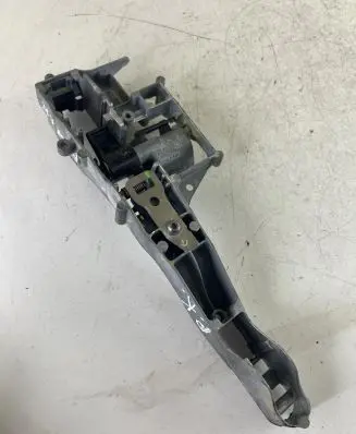 Front door exterior handle/bracket