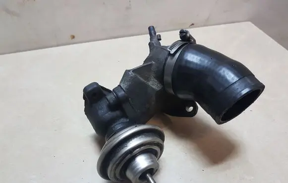 Audi A6 S6 C4 4A EGR valve