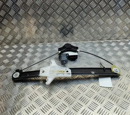Rear window lifting mechanism without motor