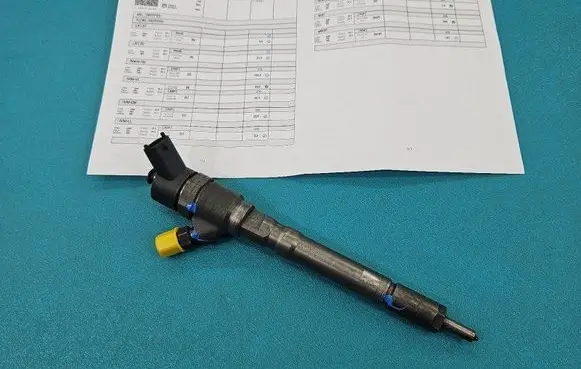 Fuel injector