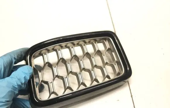 Jeep Grand Cherokee Front grill 5zV08TRmAA