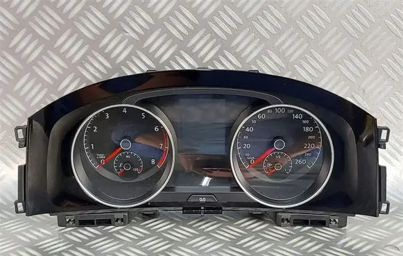 Volkswagen Golf VII Speedometer (instrument cluster) 5G1920640A