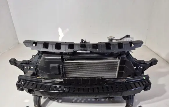 Hyundai i10 Radiator support slam panel