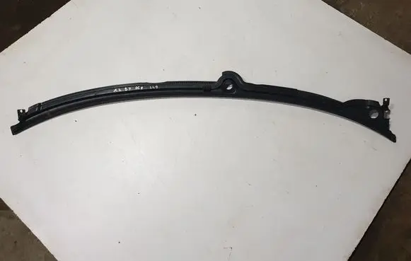 Audi A4 S4 B7 8E 8H Wiper trim 8E1819403